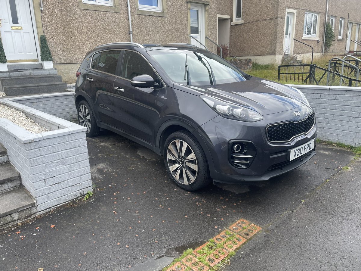 Four tyres supplied and fitted for Laura & phil in Penicuik!
#midlothian this afternoon! #mobiletyrefitting #mobilepuncturerepair #mobiletyres #mobiletyreservice