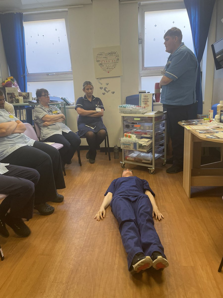 Great engagement this morning from the MCCN teams to learn all things pressure ulcer related !!!🦶🏻🦻🏻👃🏻 

34 staff, what a great turnout.

#documentationiskey

Well done Hannah &amp; Patrick 👏🏻