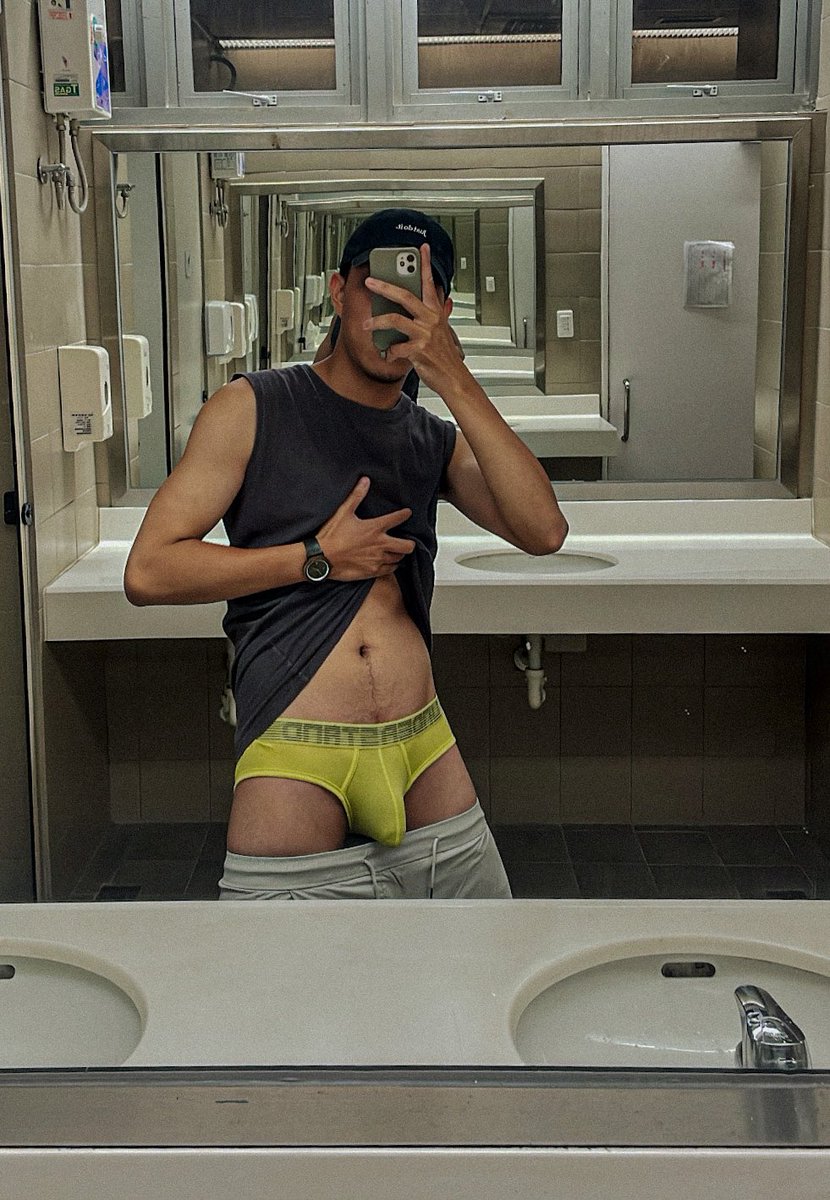 發現自己最近很常穿這件出門