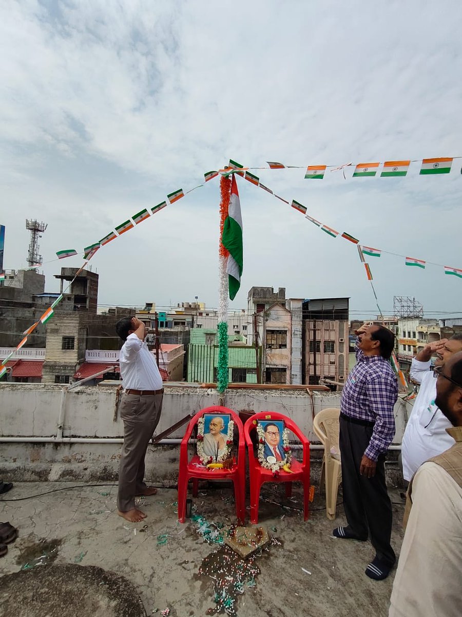 WarangalPost's tweet photo. Flag Hoisted at Warangal HO/DO by Shri M. Narasimha Swamy, SPOs, Warangal Division. https://t.co/ATfKPlGw8c