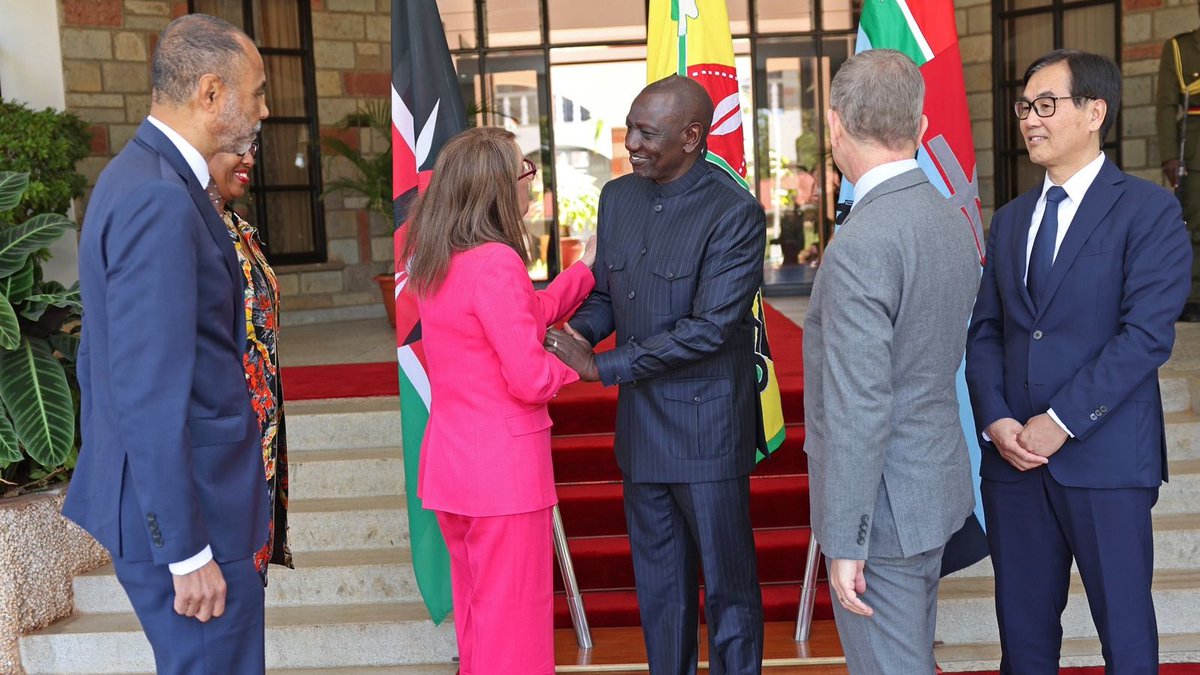 StateHouseKenya's tweet image. 𝐏𝐑𝐄𝐒𝐈𝐃𝐄𝐍𝐓 𝐑𝐔𝐓𝐎 𝐌𝐄𝐄𝐓𝐒 𝐔𝐍𝐂𝐓𝐀𝐃 𝐒𝐄𝐂𝐑𝐄𝐓𝐀𝐑𝐘 𝐆𝐄𝐍𝐄𝐑𝐀𝐋

President @WilliamsRuto has lauded the role played by United Nations Conference on Trade and Development (@UNCTAD) in helping address structural challenges inherent in developing countries.…