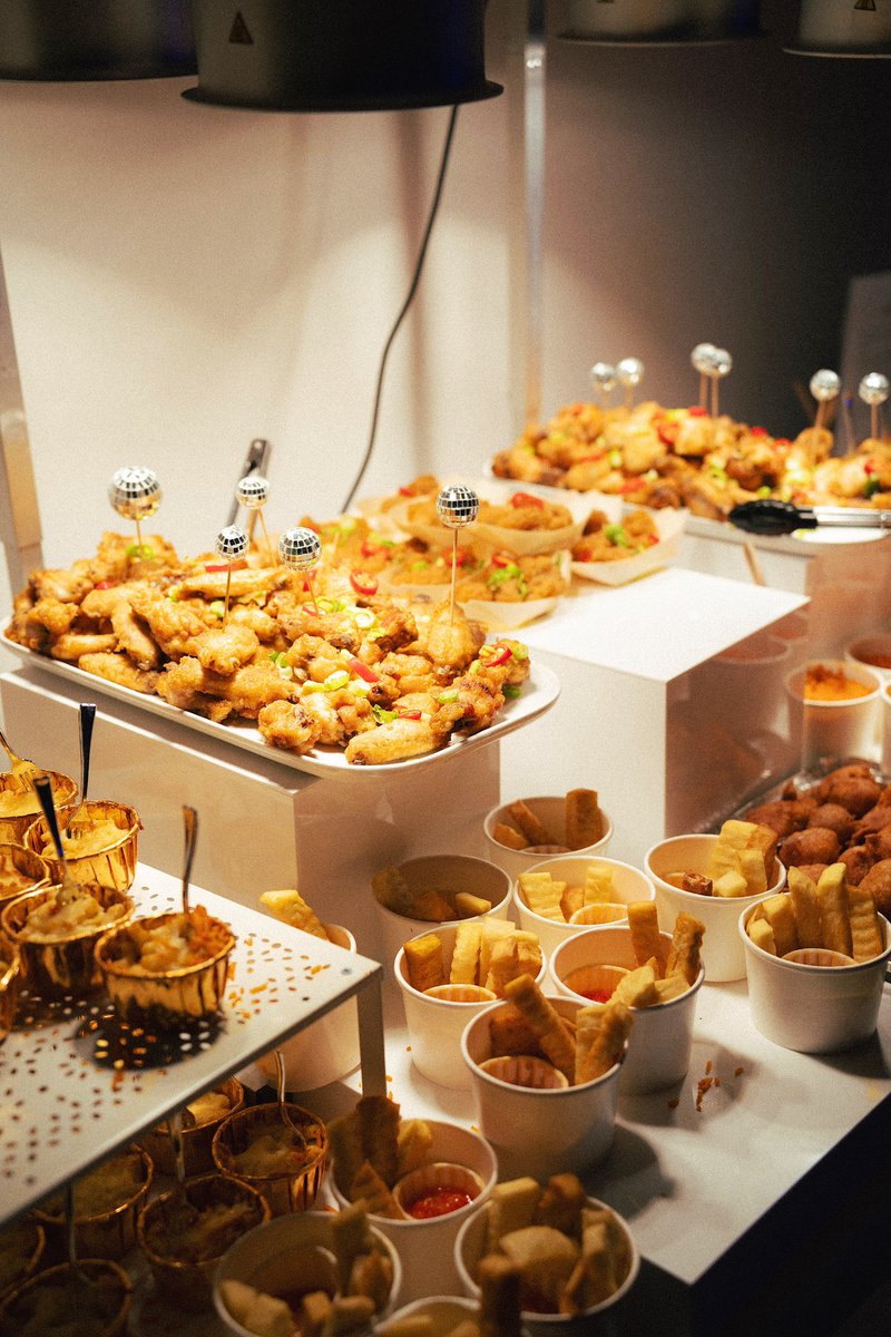 Especial Events tweet media