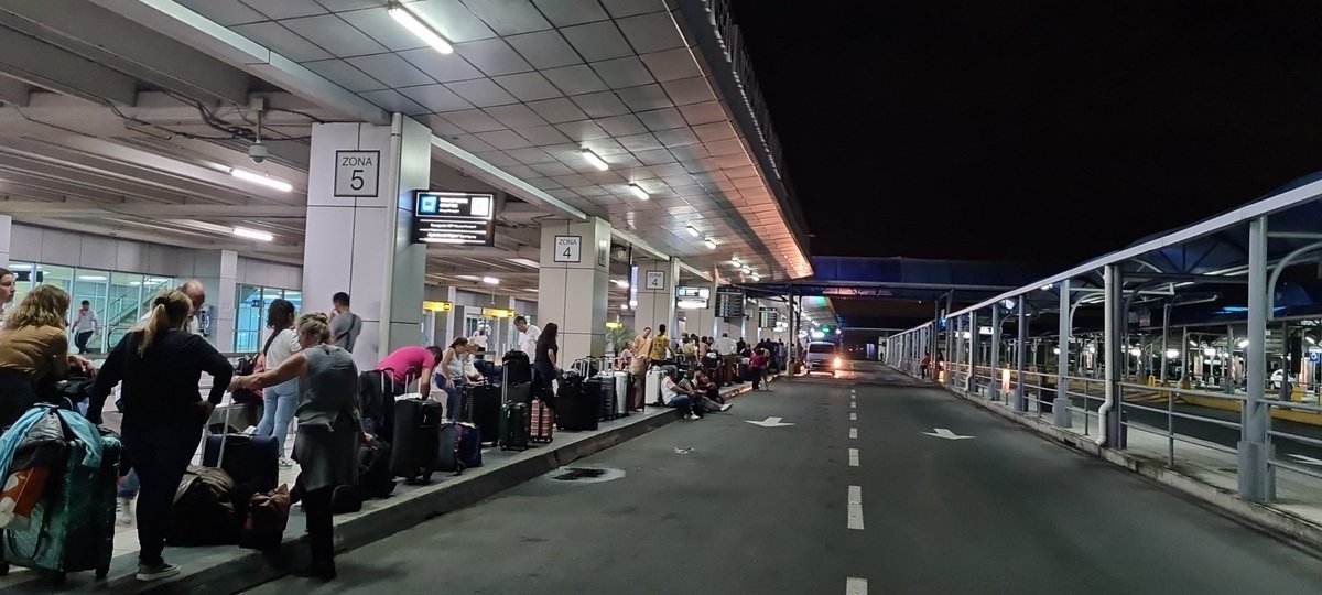 Frunfrun77's tweet photo. @LATAMAirlines ... https://t.co/Ts3Ohfjo5E
