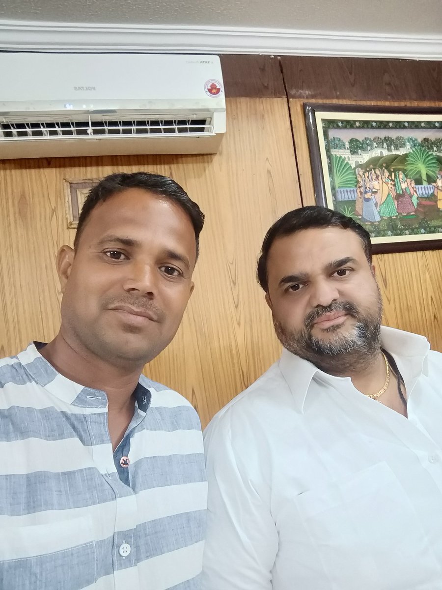 आदरणीय भाईसाब को जन्म दिन की हार्दिक शुभकामनाएं।