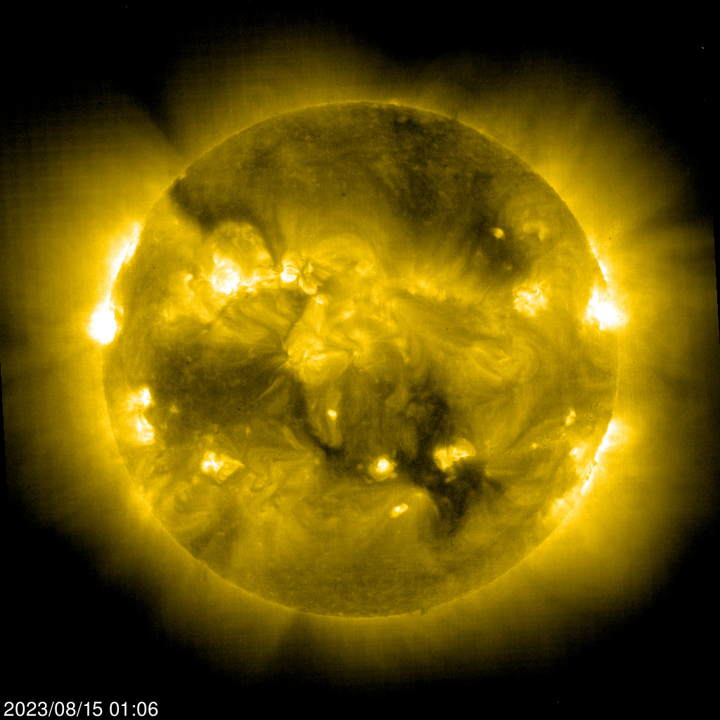 esa's tweet photo. 📷 An ESA/NASA SOHO image of our Sun, taken around 03:00 CEST this morning, by the spacecraft's Extreme-ultraviolet Imaging Telescope (EIT) instrument 👉 https://t.co/N8HDRO4eQk 

See more about ESA's solar missions 👉https://t.co/UAVv2lGRdK https://t.co/w9IidkD7Qz