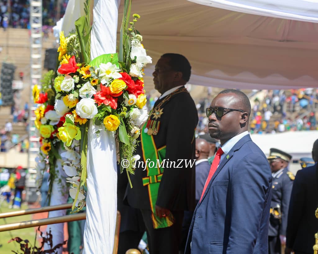 InfoMinZW's tweet image. His Excellency the President and Commander in Chief of the Zimbabwe Defence Forces (ZDF) Cde Emmerson Mnangagwa @edmnangagwa takes salute of the National Anthem, Fly Past and inspects the ZDF Parade.
#DefenceForcesDay2023