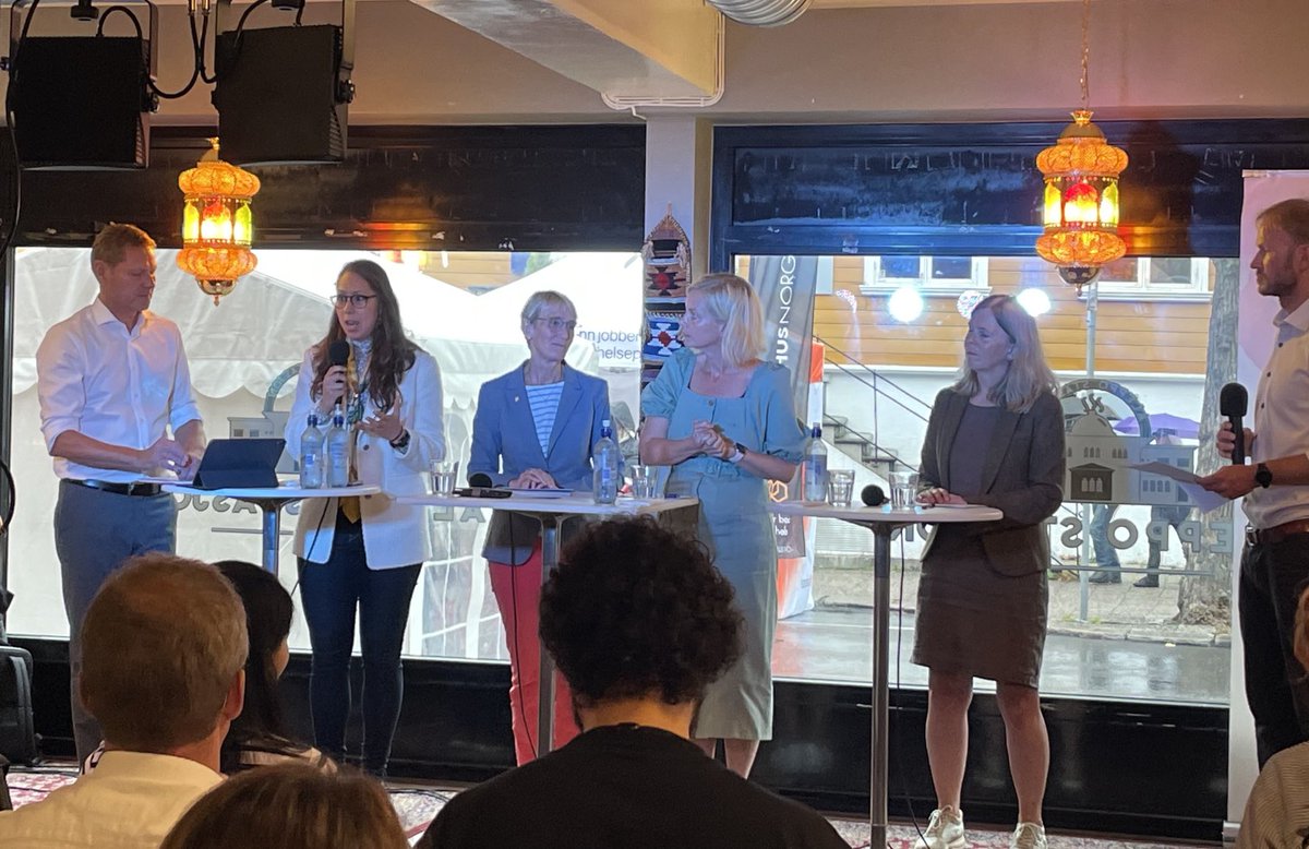 Kva slags kompetanse trengs for grøn omstilling, og er utdanningssystemet, arbeidslivet og kompetansepolitikken godt nok rigga? Viktig debatt med ⁦@hvl_no⁩ på plass i ⁦@arendalsuka⁩ ⁦<a href="/SveinungSkule/">Sveinung Skule</a>⁩ trekk opp behova for kompetanse og tempoet som må opp!