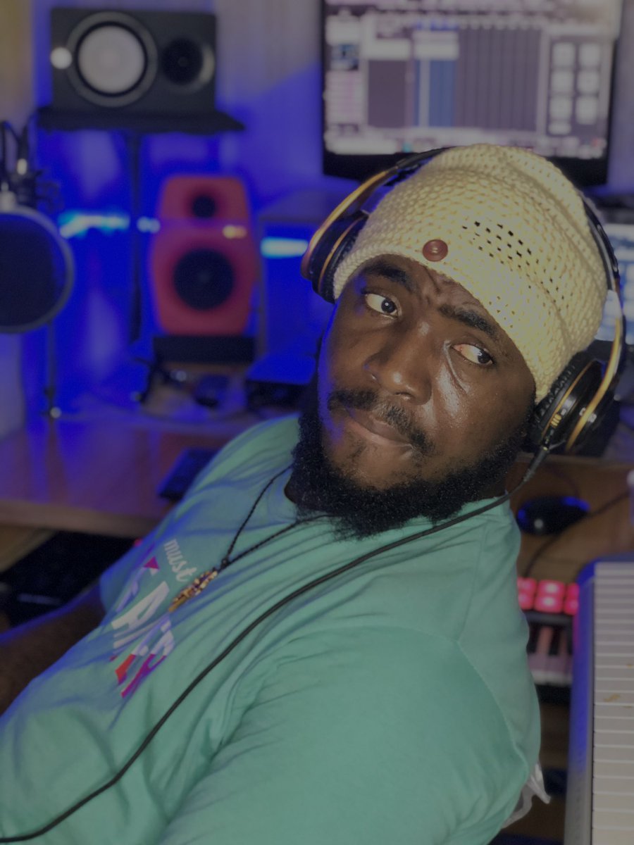 How do I get my beats heard by the big cats in the industry. I no fit research finish come dey work for only whity. I want to contribute to balancing genres. <a href="/DONJAZZY/">SUPREMOS 🤍🐘</a> <a href="/davido/">Davido</a> <a href="/BlaqBonez/">emeka</a> <a href="/adekunleGOLD/">BIG FISH</a> <a href="/crayonthis/">CRAYON</a>