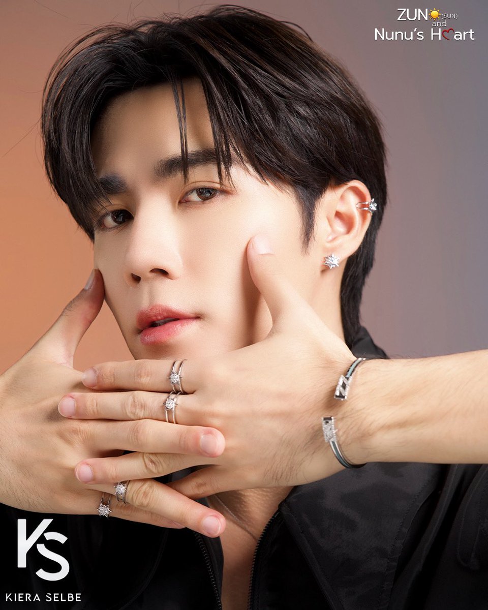KieraSelbeBrand's tweet photo. "Wearing the love of Nature’s embrace in Zun(Sun)☀️ and Nunu’s heart💕 Collection ."

==

Can be place for the order Today - 10th September 2023 ONLY!

SHOP NOW AT🛒: SIAM CENTER M.FLOOR, BANGKOK

ONLINE SHOP🛍���: https://t.co/RpjAtk1Ouw

Registration for Video Call Event at 🔗: https://t.co/mzcnUxKtKk

📍หมายเหตุ : หากผู้ใดไม่ได้ลงทะเบียนในฟอร์มจะถือว่าไม่ได้เข้าร่วมกิจกรรม Top Spender หรือ ลุ้นเป็น Lucky Draw ในกิจกรรม Video Call Event with ZeeNunew

📍P.s.Those who did not fill in the form will not be able to participate in all activities. 

#KieraselbexZeeNunewCollection #ZeeNunew #ZeePruk #Nunew #Zunshine #NanaNu #ZonZon #ซนซน