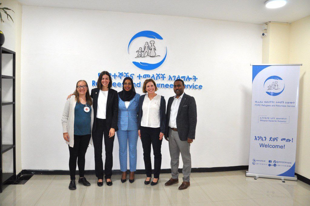 RRSEthiopia's tweet photo. RRS DG Teyiba Hassen hosted @ICRC Protection Coordinator to 🇪🇹 Kristina von Arx at her office. The two discussed how to protect PoCs &amp; agreed to ink an MoU to enhance RRS-ICRC ties. They had a fruitful time, which resulted in a shared understanding of mutual interests. https://t.co/hlAMIml0rR