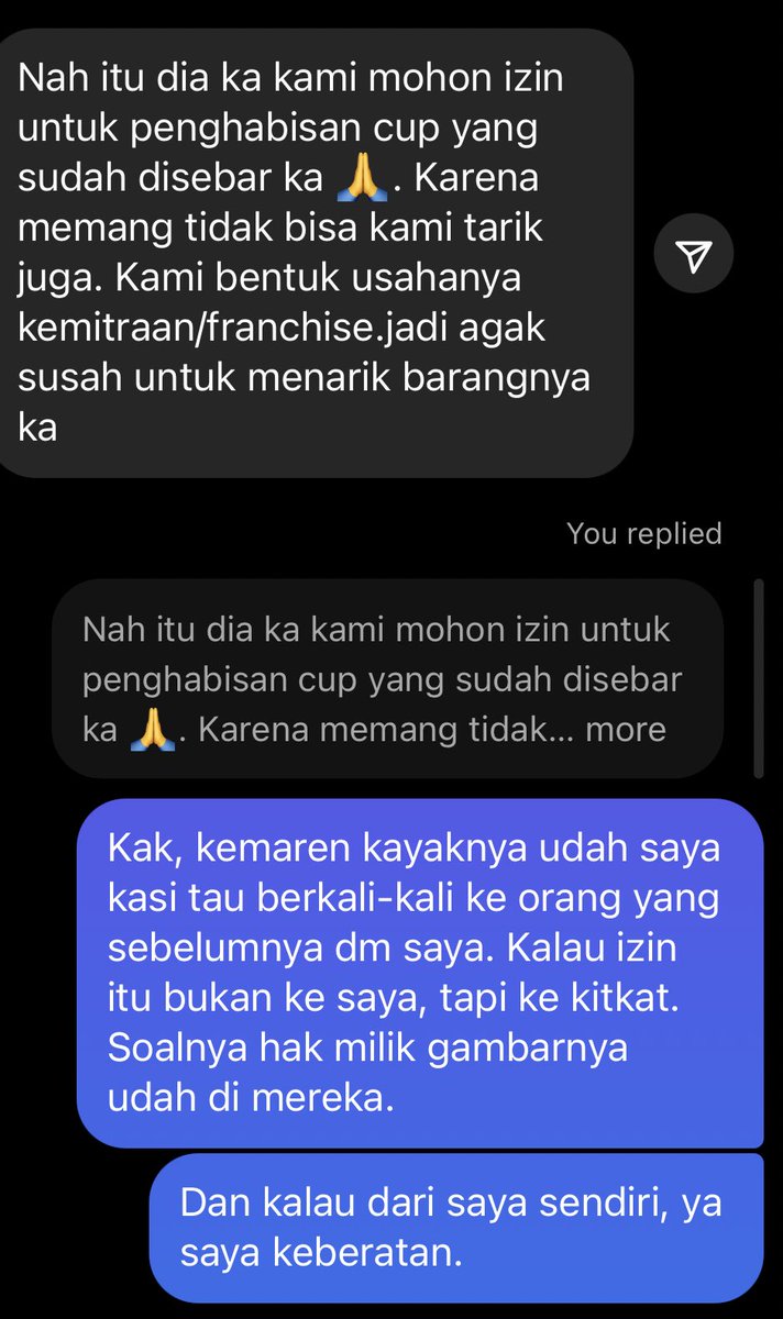 Bebekinoyy's tweet photo. Maaf banget harus bring up lagi. Aku kira mereka akan stop cup yang pake gambar aku, gataunya MASIH DIPAKE. Kemaren aku udah janji ga up di sosial media, tapi dahlah, bodo amat. Kalau ada yang nemu cup ini, pokonya aku ga ada menyetujui gambar aku dipake. 🙏🙏🙏 https://t.co/1RWojTTb36