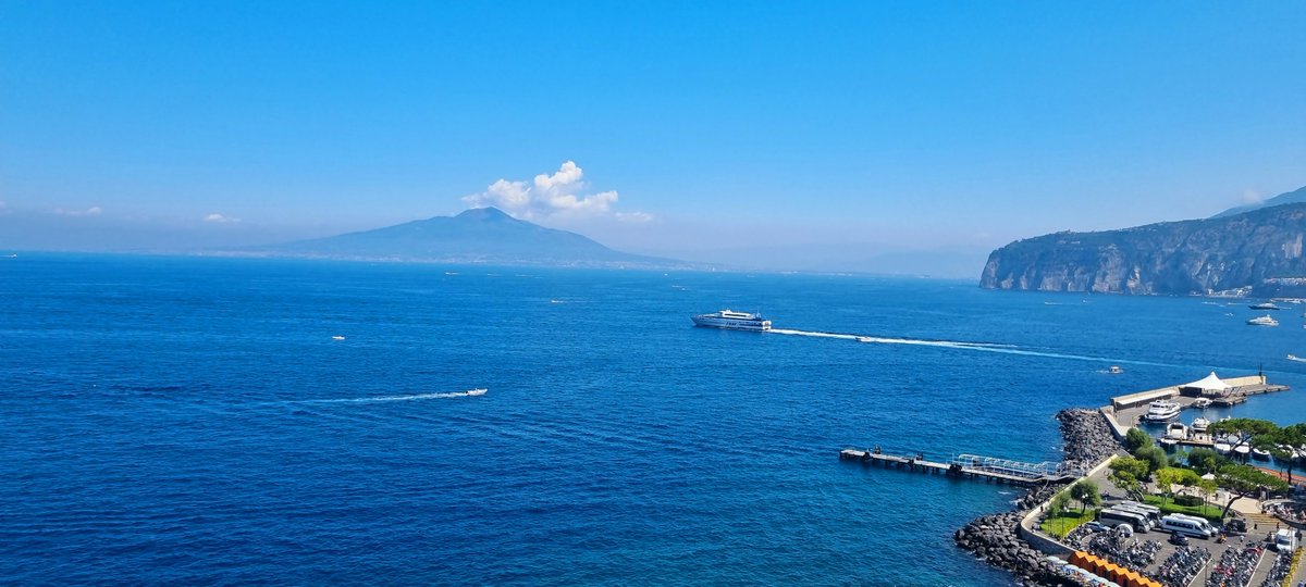 MassimoDozio1's tweet photo. Today in #Sorrento #costieraamalfitana #wonderf https://t.co/4AgBdY6wCP