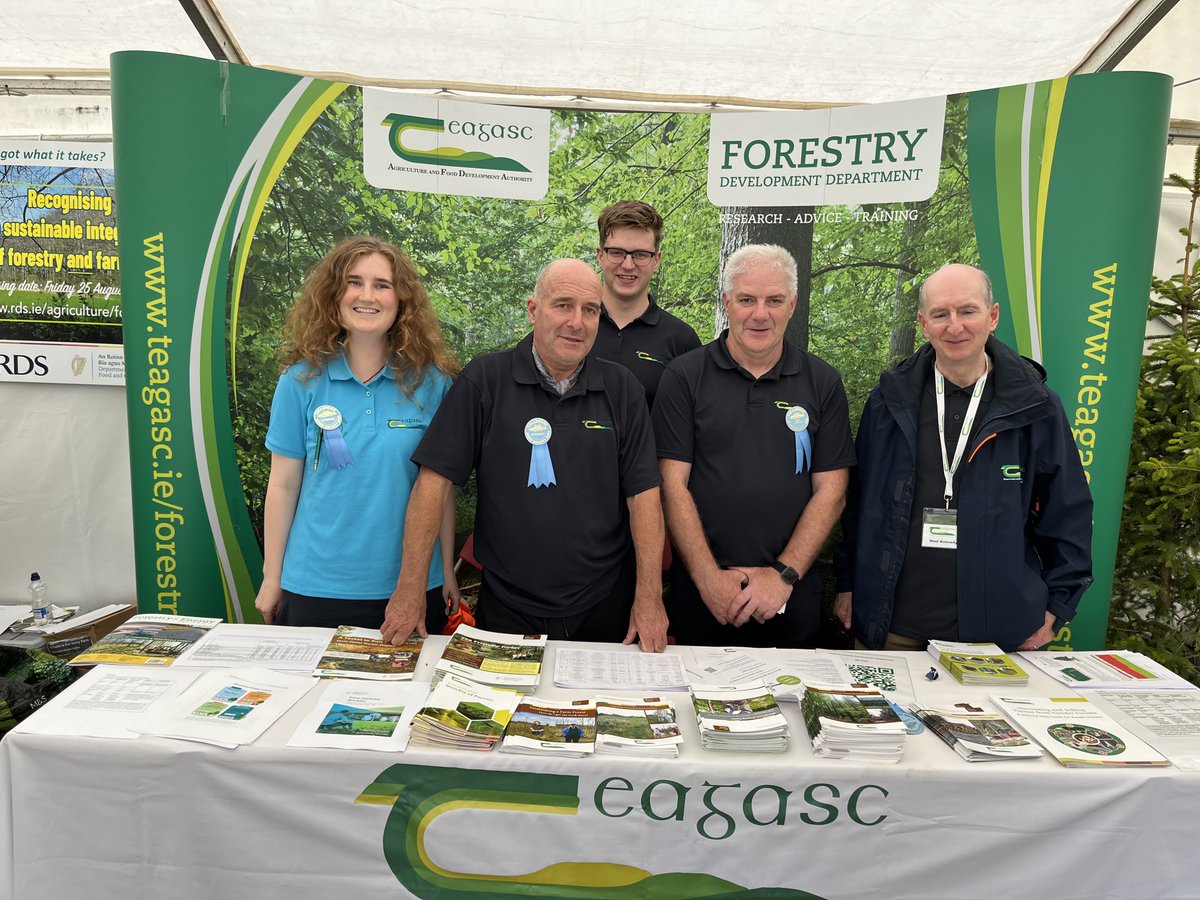 Grace Jones tweet media