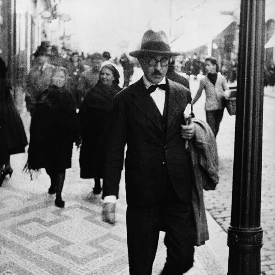philosophors's tweet photo. “I'd woken up early, and I took a long time getting ready to exist.”

— Fernando Pessoa https://t.co/Y5qOZskfVh