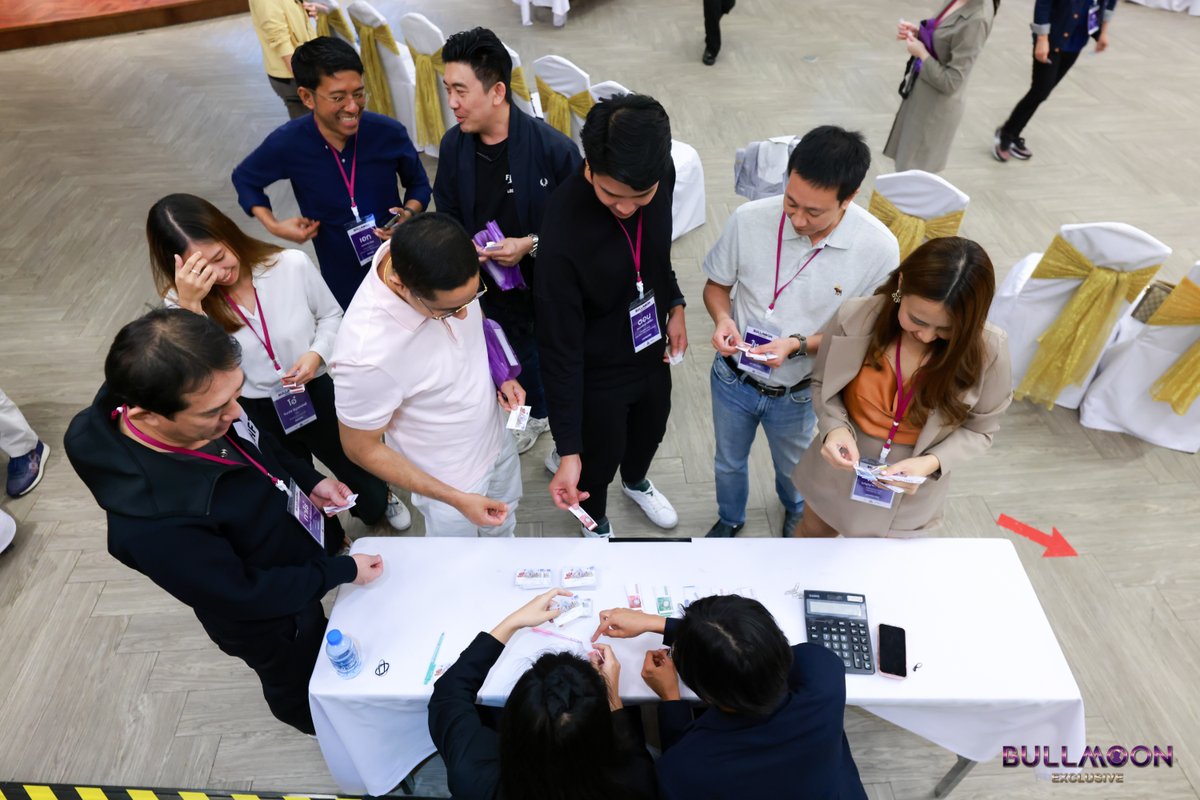 stock2morrow's tweet photo. บรรยากาศ Exclusive Workshop ให้เห็นถึงโลกการลงทุนจริง สร้างอารมณ์ร่วมจริง ที่นักเรียนรุ่นที่ 1 ของ #BullMoonExclusive พูดเป็นเสียงเดียวกันว่า "มันสุดยอดมาก"
รุ่น 2 นี้ ห้ามพลาดนะครับ!
ดูรายละเอียด/สมัครเลย 👉 https://t.co/ozXFSm8kme
#InvestmentCourse #BusinessCourse #Networking https://t.co/3fNZVNx258