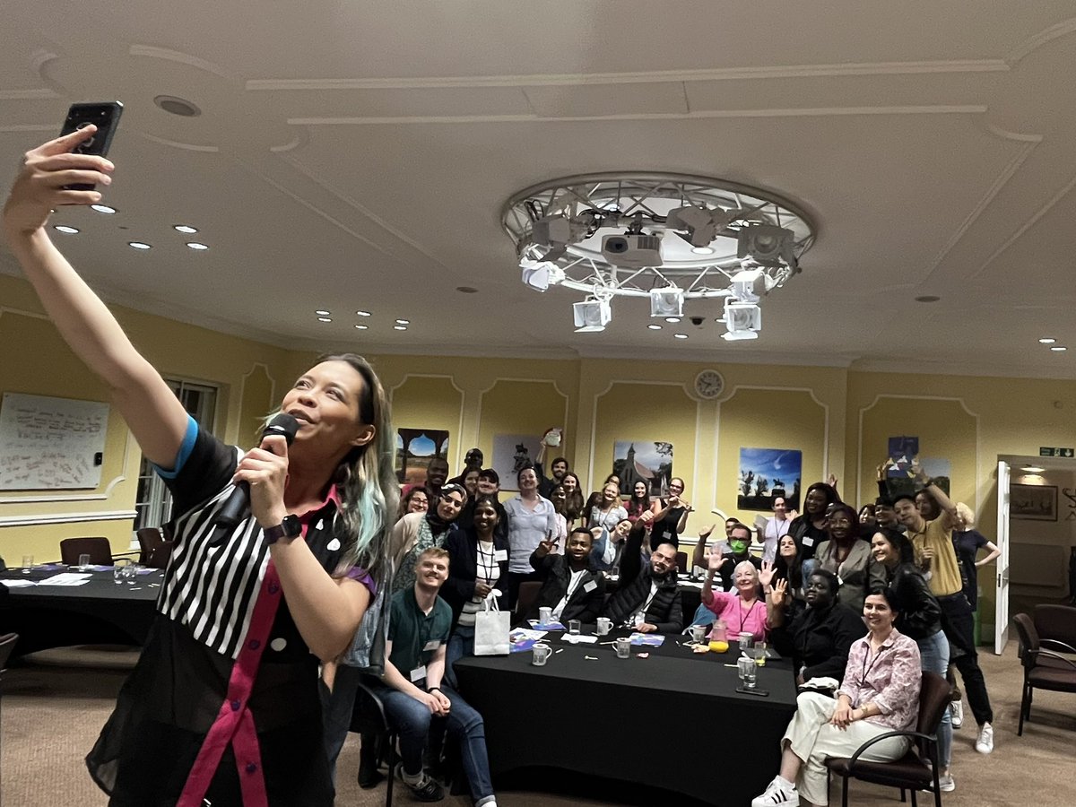 CumberlandLodge's tweet photo. Thanks @rialina_ for a fun first-night quiz for our Life Beyond the PhD group! #clPhD https://t.co/SiNzpkS8KB