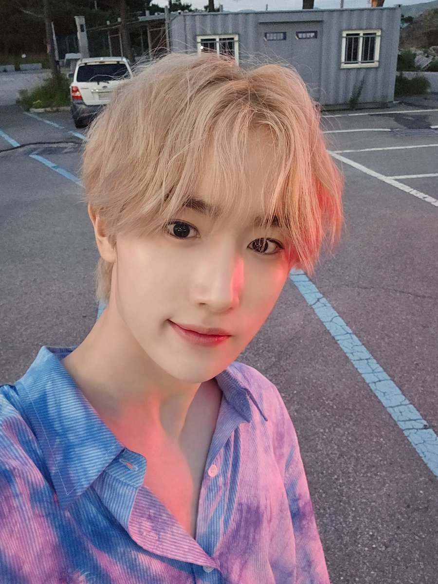 TPST_twt's tweet photo. [#혁] 같이 떠나자🌊 https://t.co/dINYFxCa5T