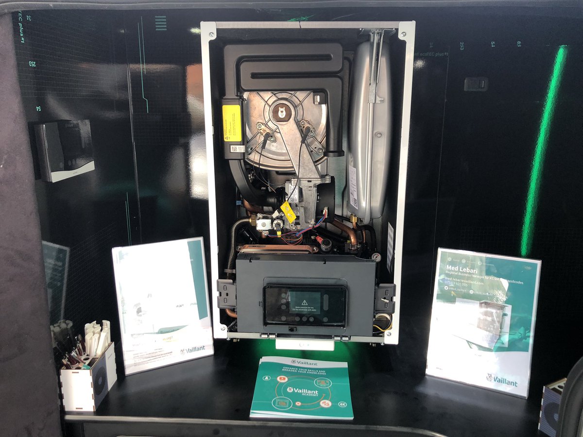 Med_Vaillant's tweet photo. Our @Vaillant #ShowVehicleTour continues today @Mirageheating merchant in Tooting. Pop in for a catch up and #Vaillant #BBQfood & #freebies
#myVAILLANTconnect
#aroTHERMplus
#VaillantAdvance
#ProudlySupportingInstallers 🐰 https://t.co/R9FFpWzBz3