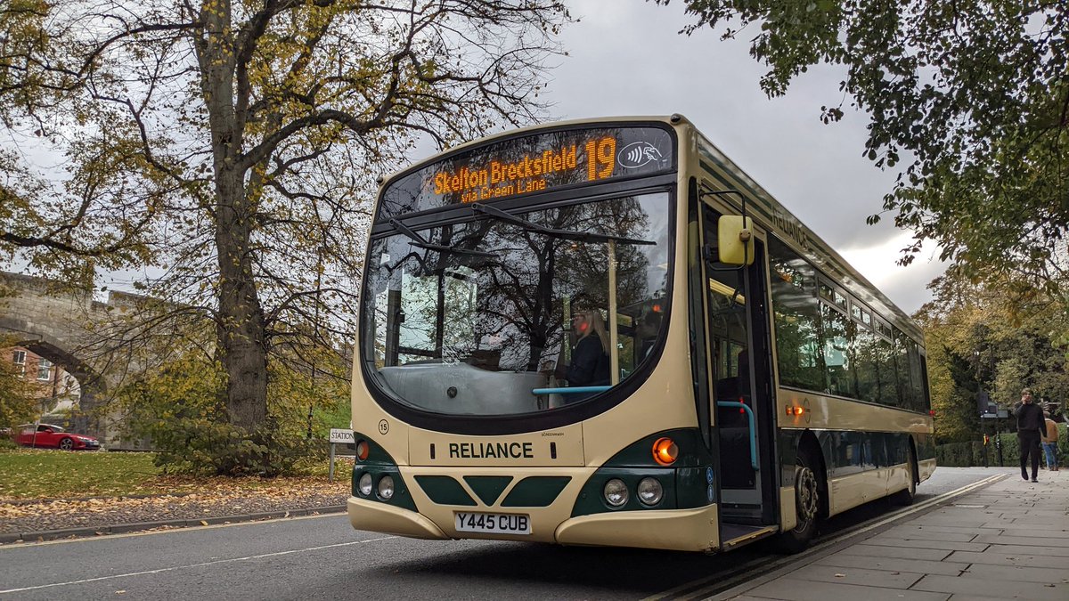 transportinyork's tweet photo. This bus is now on sale! Here is Reliance Motor Services 15 (Y445CUB) doing the 19 to Skelton Brecksfield in October 2022 #bus #ukbus #volvo #volvobus #york @ThompsonCJ91 @Reliancebus https://t.co/gfHatmIkJG