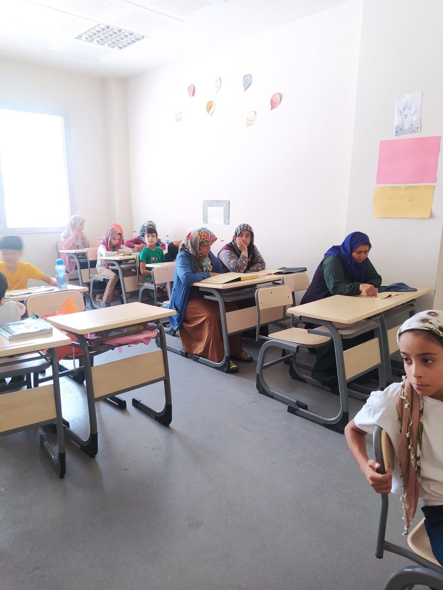 ceylanpinargm's tweet image. 7’den 70’e gençlik merkezimizin atölyeleri herkese açık 🤗
Kur'an -ı Kerim eğitimi devam ediyor😇

Kayıt için merkezimize bekliyoruz 🤗

#elifba 
#kuranıkerim 
#dinii̇limleratölyesi 
#arapça
#dileğitimleriatölyesi