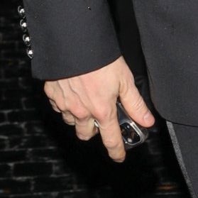 hellokittyst91's tweet image. pov: you have a necklace