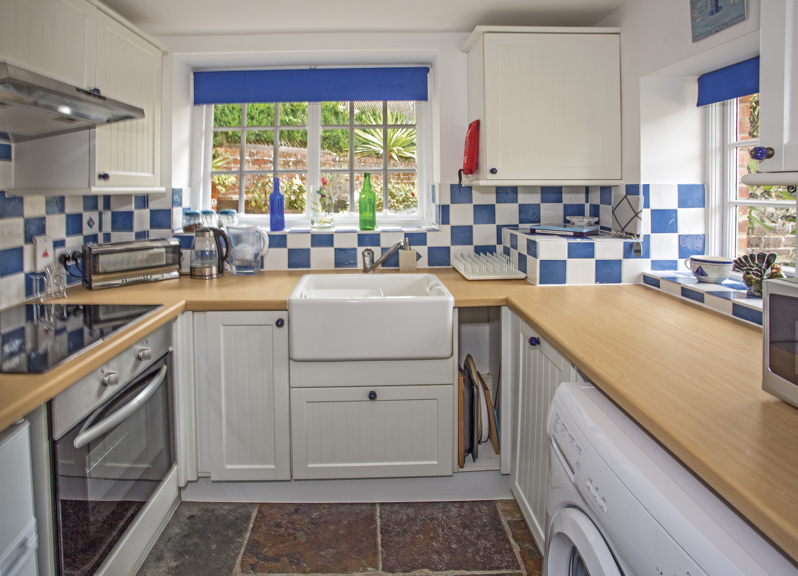 aroundaboutbrit's tweet photo. Escape to tranquillity with Stable Cottage, offering stunning self-catering accommodation in Enford village. Nestled near Pewsey in Wiltshire, this cottage boasts charm and picturesque views of the River Avon.
https://t.co/6Ei1JcSWf8
#StableCottage #Wiltshire #RuralRetreat https://t.co/dzE3g2SWHY