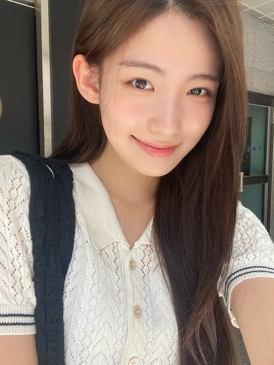 덥다 더워😋☀️🍒

#첫사랑 #CSR #수아 #SUA