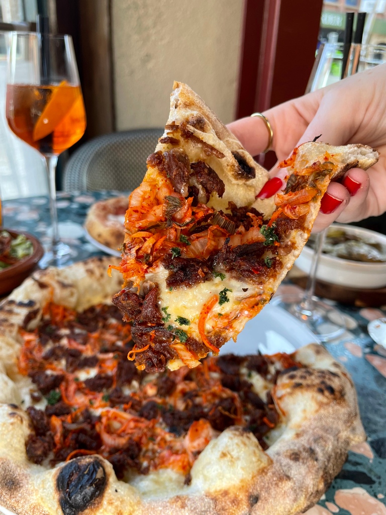 Fired up for flavour! 🍕 Our BBQ Bourbon Pizza is a fungi-filled fiesta with a twist. 🍄🥃 Get ready to taste the magic of Fable Mushrooms drenched in Bourbon Whiskey & BBQ sauce, topped with a kimchi kick and a parsley punch. 🌱 purezza.co.uk #veganuk #purezza