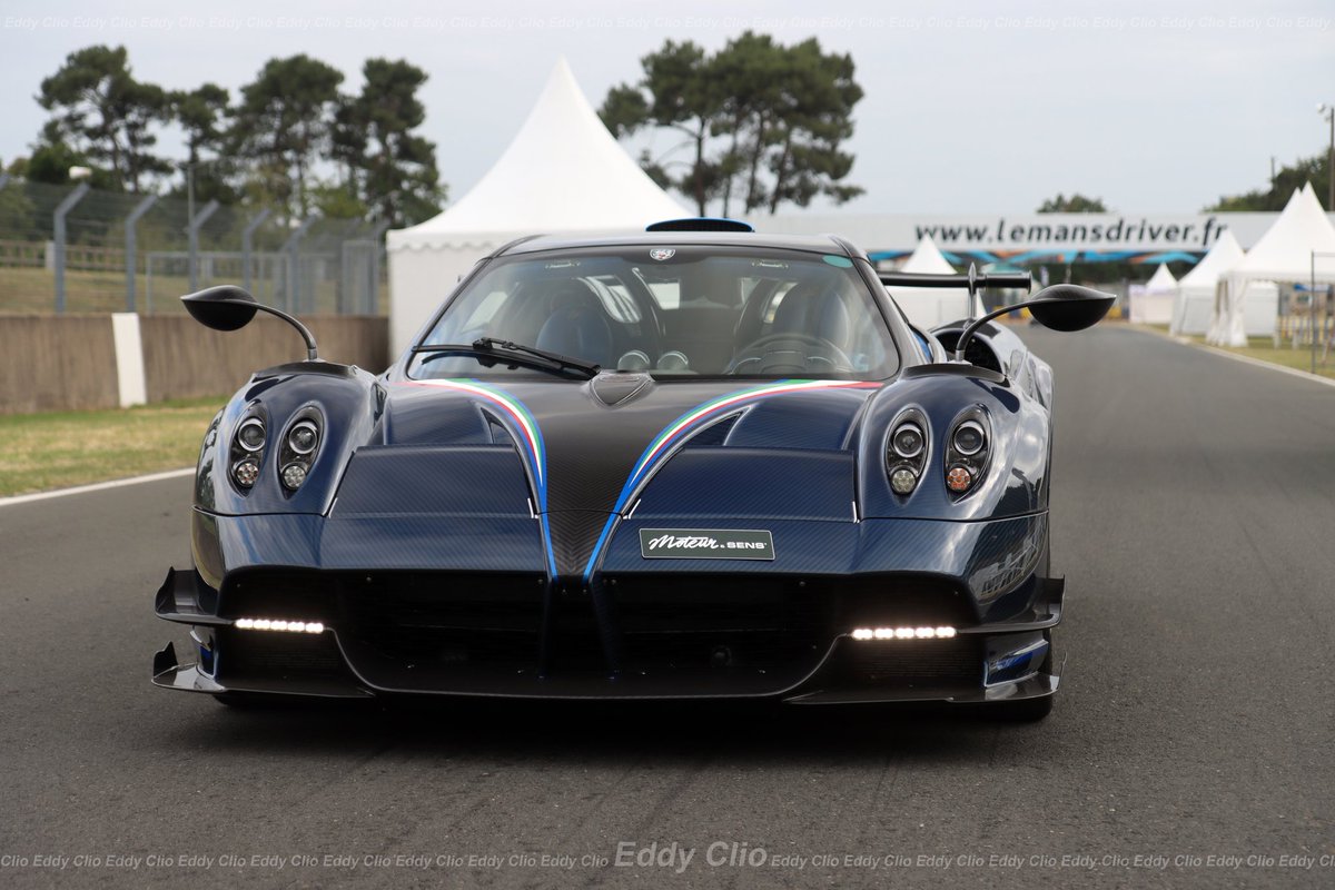 PAGANI HUAYRA ROADSTER BC de @moteuretsens 

#paganihuayraroadsterbc #moteuretsens #supercarclub #car #supercar #rare #legend #classic #art #iconic #hypercar #voiture #carporn #perfect #amazing #fool #awesome #nicepicture #race
#racecar #photo #photooftheday #art #lemansclassic