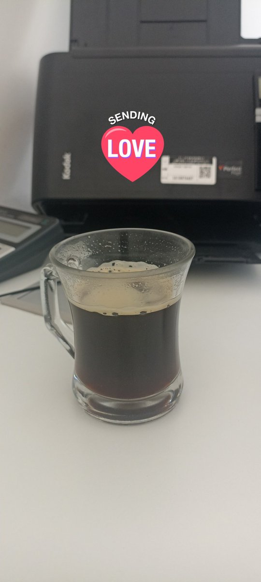 sadece_erollll's tweet photo. Uyuşkluğa iyi gelir sert kahve https://t.co/D1prmFpEnO
