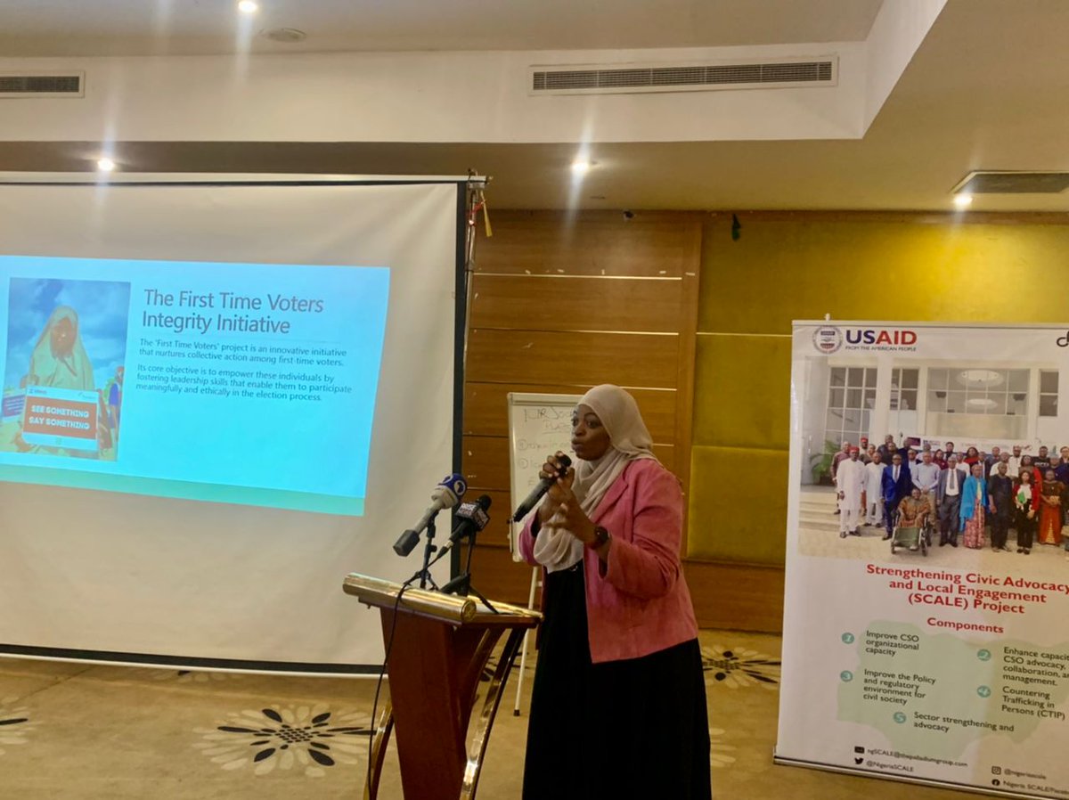 Step_Up_Nigeria's tweet photo. We are at the SCALE Electoral Support Report Dissemination programme and our Senior Programme Associate, @HalimatOlufade, is presenting a report on our First-Time Voters Integrity Initiative.

#FTVII #NigeriaSCALE #Servicedelivery #marginalisedcommunity https://t.co/luz8GWa4cb