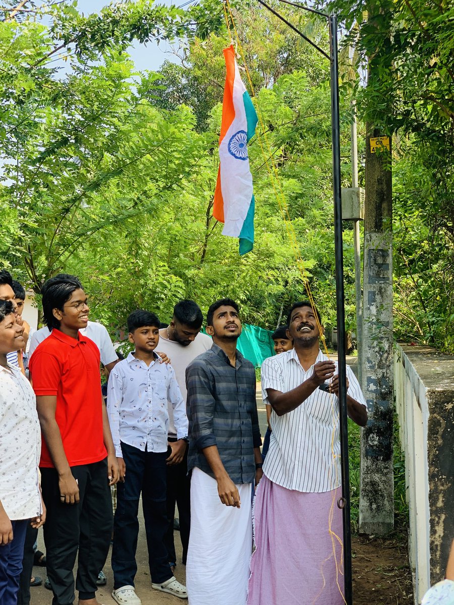 ElansClub's tweet photo. We celebrate India's Independence Day 🇮🇳
Remember the sacrifice of our freedom fighters that formed this country. 
Happy 77th Independence Day! 

#India #IndependenceDay #77thIndependenceDay #IndependenceDay2023 #IndianFlag https://t.co/iDhRpKkqW2