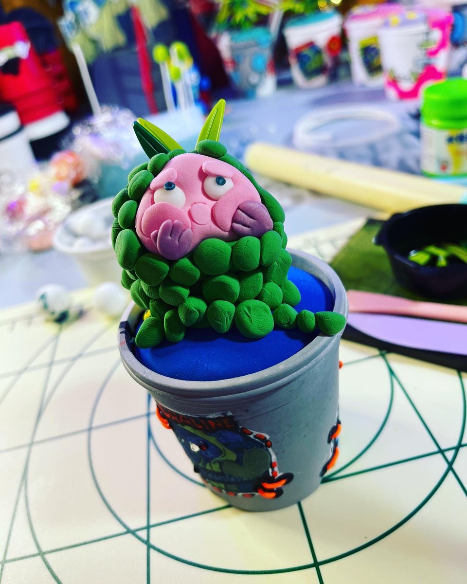 studiofake2's tweet image. 大阪まで新幹線で¥15,000かー😱
往復5千円位だったら納品手持ちで行きたかったな🫠

#多肉植物 #다육식물  #肉质植物 #succulent  #plants  #echeveria  #リメ鉢  #franken_custom   #custom #BANSOCO #ばんそーこー