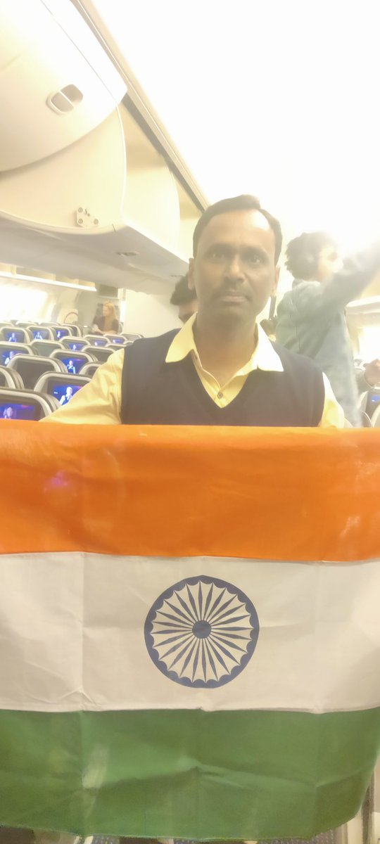 Started my Fulbright DAI program journey...
Celebrating Independence Day in American Airlines...
#usief
#irex
#PMOIndia
#AzadiKaAmritMahotsav