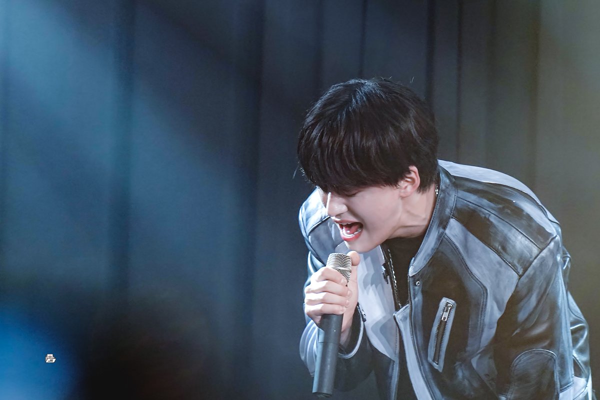 honjaarchiving's tweet photo. 230813 일본팬미팅 2부

일경이가 노래하는 모습을 보면 우는 병이 있어요 어쩌구
노래할 때의 찰나 하나 하나가 다 너무나도 소중한걸🥲
#팀15시 #15시 #team15 #blk #일경 #ilkyung

🔗https://t.co/3YIiGycJ6C
https://t.co/AdDsORqGwr
https://t.co/wix8xvY98N
https://t.co/SWUga3KYsr https://t.co/MOBGrdhc54
