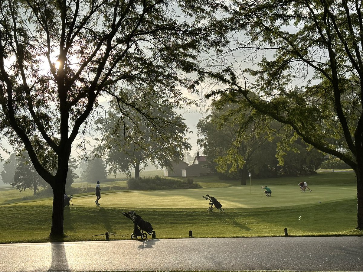 GolfMounts's tweet photo. Beautiful morning on the course….let’s go Mounts!! @GoMounts @GoEHSMounts @EphrataAthletes https://t.co/07exfWboZH