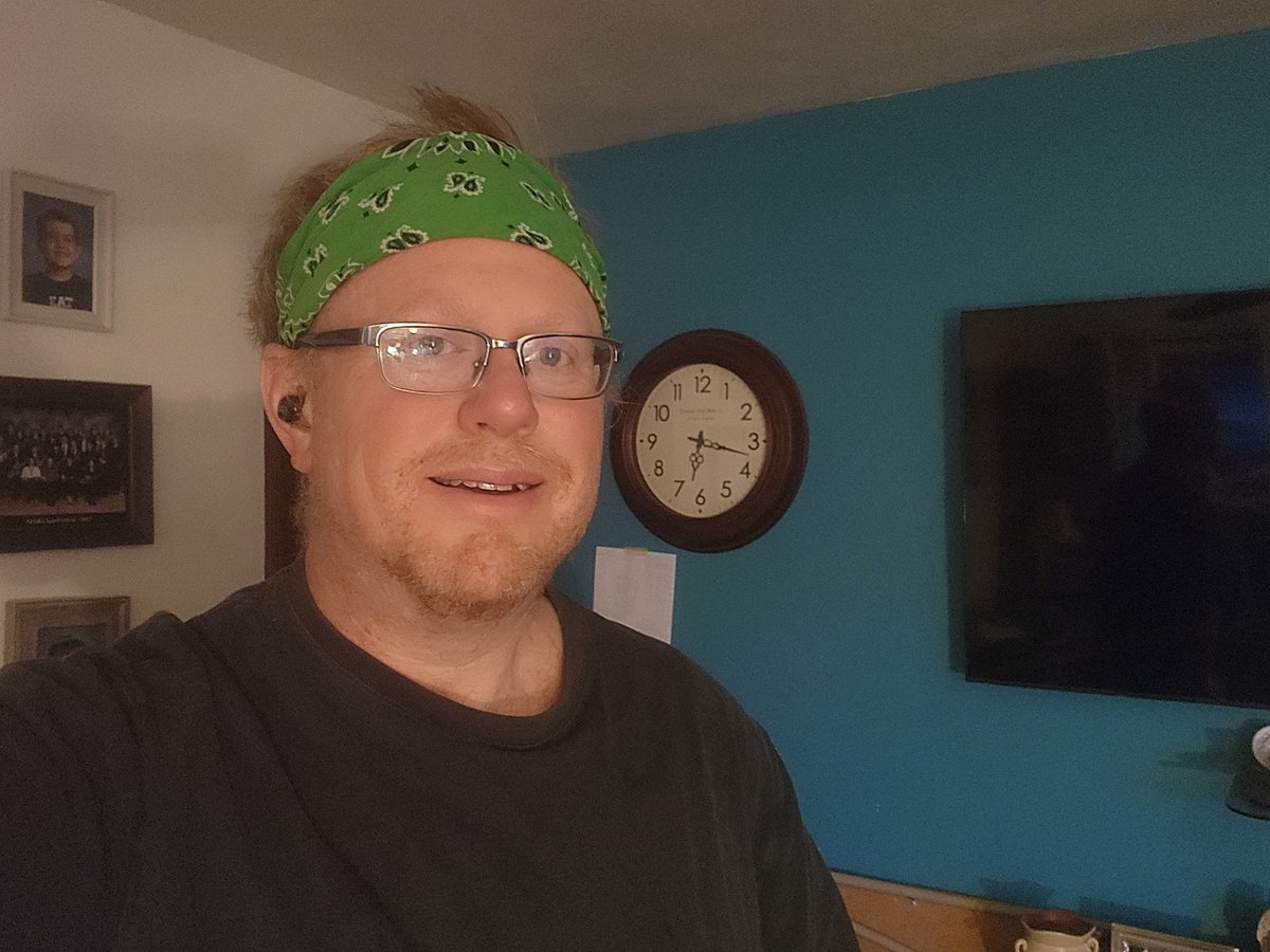 TylerVBassist's tweet image. Tuesday morning workout: #ddpyoga Stand Strong I. The purpose of my morning mat time is to get oil for the tin man before the working day.  Also took it easy today because #5ktraining today calls for a speed run after work #ddpyogajourney #ddpyworks