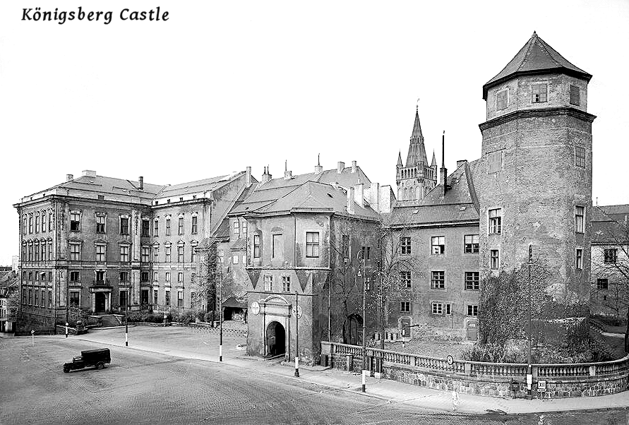 HartUvTheMatter's tweet photo. (continued) Random photos of #OldWorld buildings I collected because I liked them: https://t.co/GDX6hOZium