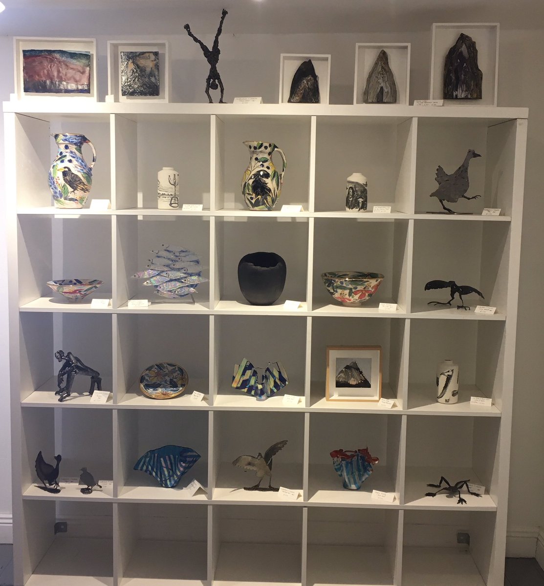 AngelaBradyDesigns tweet media