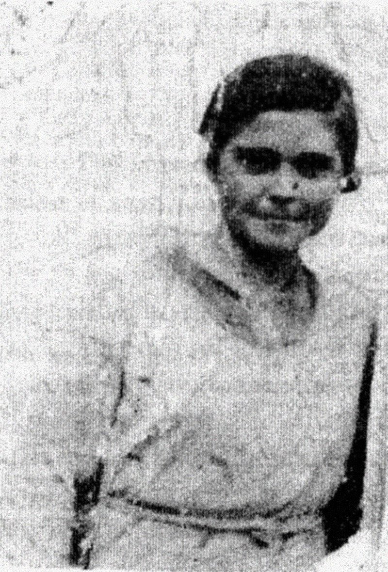 Karlos_Rtx's tweet photo. Hace 87 años el fascismo asesinaba a Maravillas y a Vicente Lamberto. 

La brutalidad que sufrió Maravillas la convirtió en un símbolo del movimiento memorialista de Navarra. 

"La muerte no fue capaz
de sepultar tu mañana
ni podrá pintar de olvido
la acuarela de tu alma." ❤️💛💜 https://t.co/dniu12ddQT