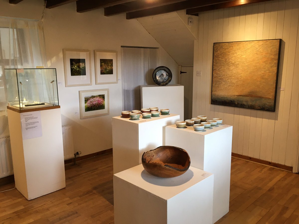 AngelaBradyDesigns tweet media