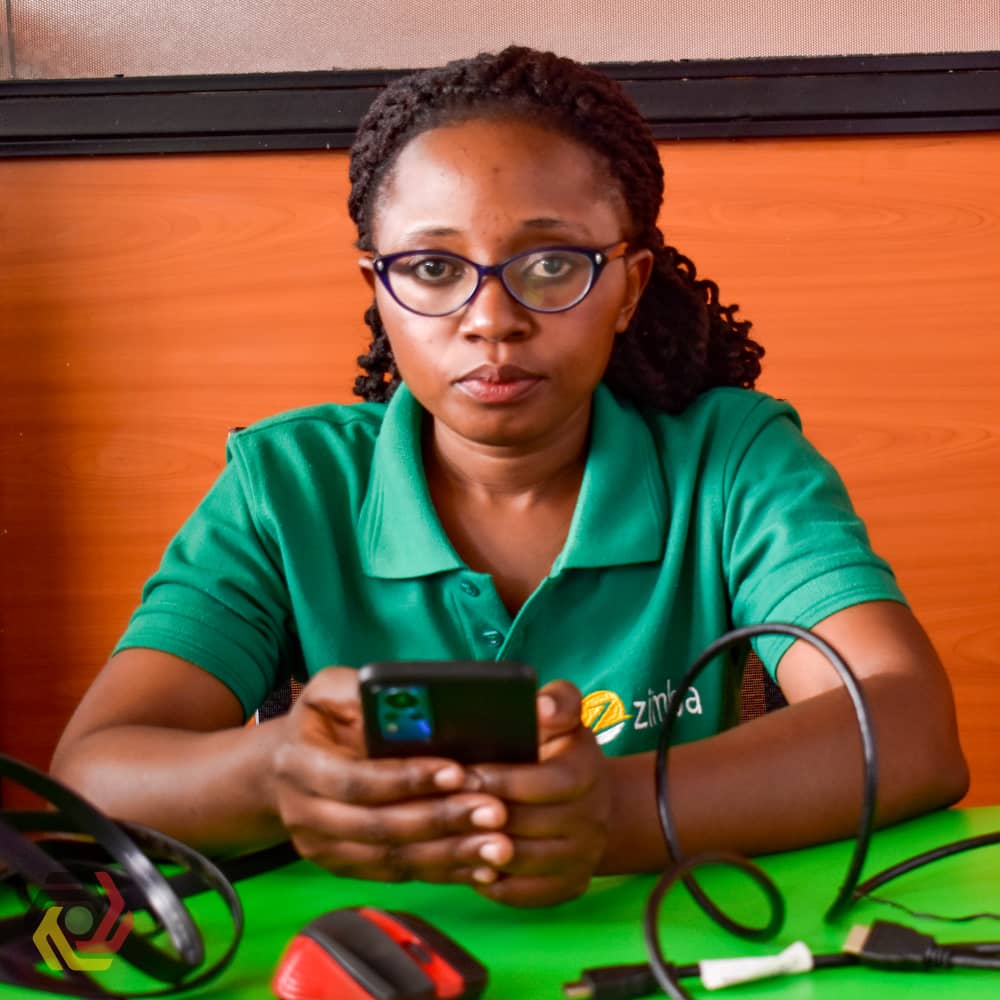Uganda_Expozed's tweet photo. Today we kick started on briefing the staff members at the @tourismbank  located in Naalya at Naalya Central Market.

The bank mainly will be helping in financial services like savings and loans mainly to the hospitality industry ie tour operators ,tour companies,influencers
1/2 https://t.co/ty6lCsOWdG