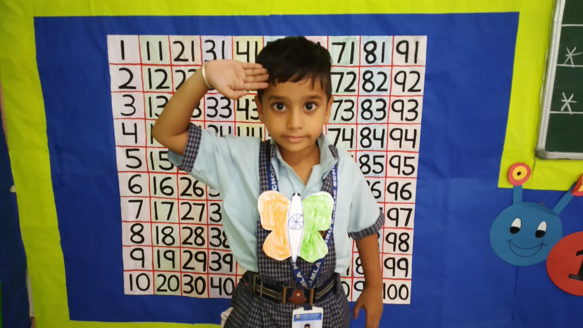 Little wonders of LKG-A showed their love for the country by making tricolor butterflies 🇮🇳🦋 Happy Independence day🇮🇳 <a href="/pkdhillon08/">ParamjeetKaurDhillon</a> <a href="/charuchhabra2/">Dr. Charu Chhabra</a> <a href="/maltiduggal/">Malti Duggal</a> @Eshabhalla1 <a href="/SeemaDutt9/">Seema Dutt</a> <a href="/kusamroslin/">Kusamroslin</a> <a href="/priya22569691/">priya</a>
