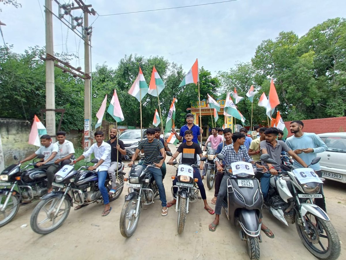 dmjagdeep's tweet photo. CSC वी एल ई नीरज ने बाइक रैली कर मनाया आजादी दिवस |

#HappyIndependenceDay 
@CSCegov_ @cscharyana @DC_Rewari https://t.co/LhCZSHjOVs