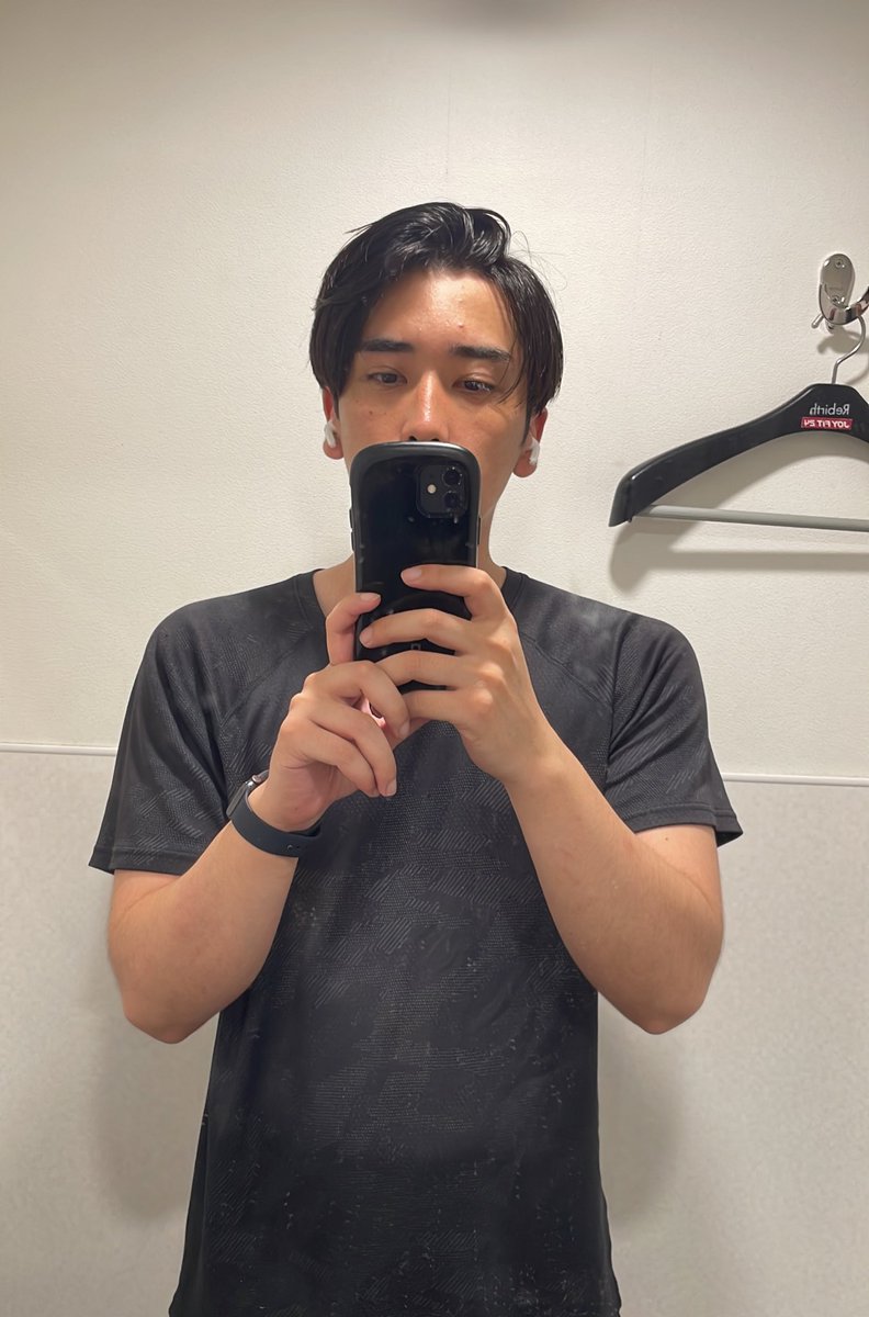 bisuketorock's tweet photo. 筋トレ開始🏋️ https://t.co/VcmXWGX0EY