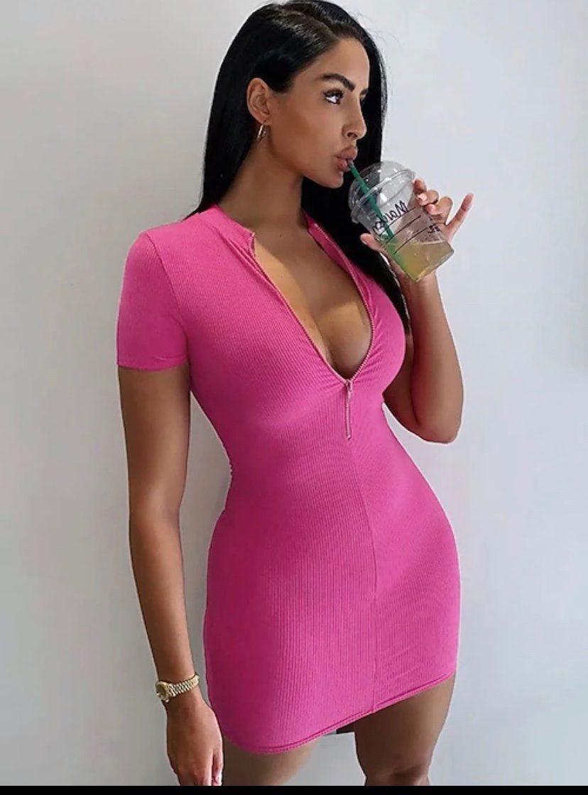 MissSummerJane's tweet photo. 😈🔥 WHICH DRESS WOULD YOU LOVE TO WEAR BEST AS I TRAIN YOUR SISSY HOLES? . . . 

1) Electric Blue 💙
2) Peachy 🍑
3) Pink V neck 💖 https://t.co/D3PZKpKFxM