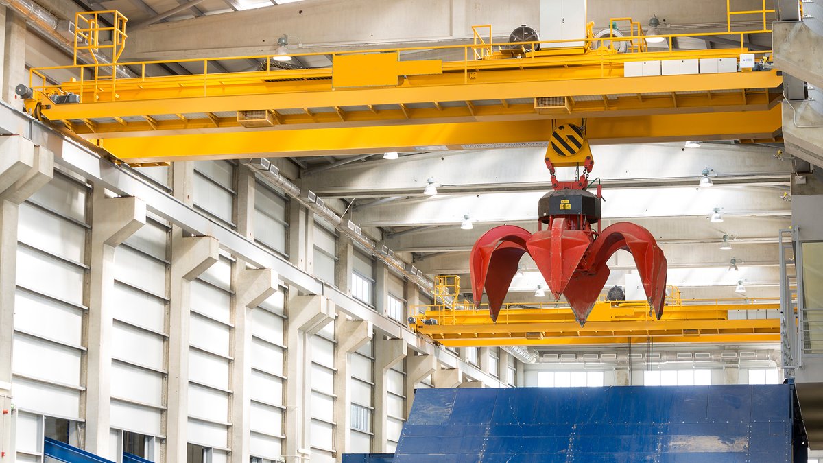 ABBMotion's tweet image. Purpose-built drives with built-in precision and safety features are the key to enabling cranes to operate autonomously ➡️ Read the article to learn more: bit.ly/3MVuHFi

#ABBdrives #AutonomousCranes #CraneControlSolutions #EOT #AntiSway #PositionControl #HeavyLifting