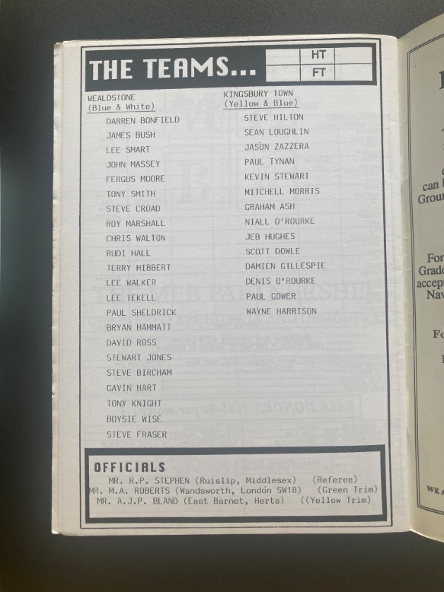 2/2 @NonLgeProgs the @Wealdstone_FC @WealdstoneFC programme from the 90s wasn’t bad either

Here’s when Kingsbury Town @beckengower played wealdstone at the White Lion Ground - former home of @EdgwareFC 

Always felt Kings were punching playing against wealthy Middlesex rivals!