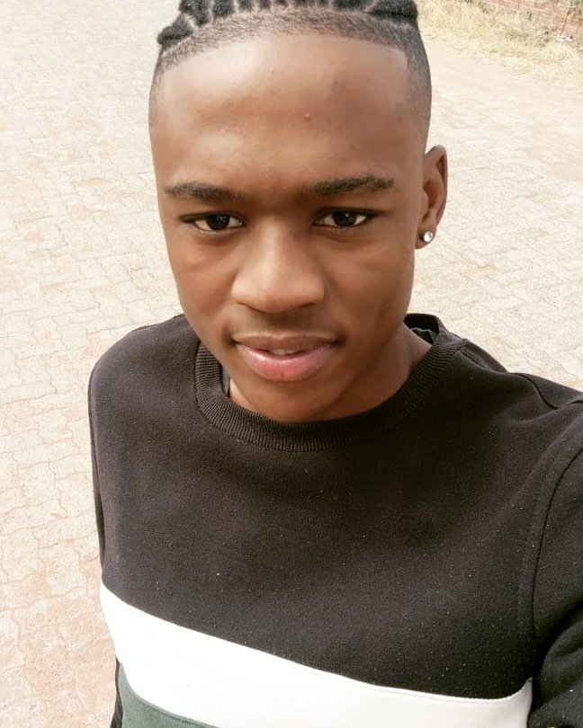 Tlhogi_Matt's tweet photo. New look!😻✨💎 https://t.co/okmKnkgfvJ