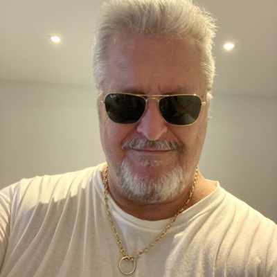 LooseBernd's tweet photo. #NeuesProfilbild https://t.co/H2o5lgZSOh